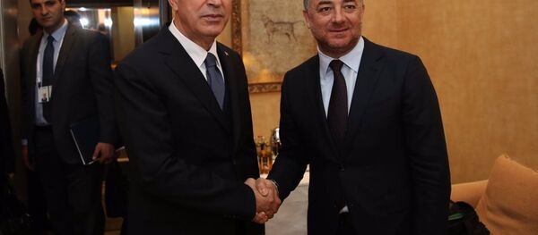 Lübnan Savunma Bakanı İlyas Bu Saab ve Türkiye Savunma Bakanı Hulusi Akar - Sputnik Türkiye