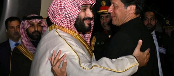 Suudi Arabistan Veliaht Prensi Muhammed bin Selman - Pakistan Başbakanı İmran Han - Sputnik Türkiye