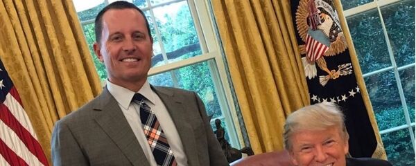 Donald Trump, Oval Ofis'te Richard Grenell ile - Sputnik Türkiye