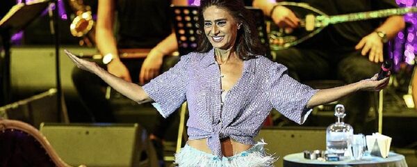 Yıldız Tilbe - Sputnik Türkiye