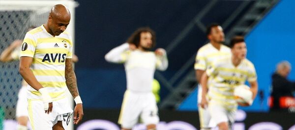 Fenerbahçe, UEFA Avrupa Ligi son 32 turu rövanş karşılaşmasında Rusya'nın Zenit takımına 3-1 yenilerek Avrupa kupalarına veda etti. - Sputnik Türkiye