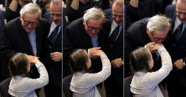 Avrupa Komisyonu Başkanı Jean-Claude Juncker, aktivist Greta Thunberg'i selamladı - Sputnik Türkiye