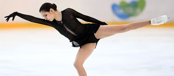 İki kez Dünya Şampiyonu, 2018 Kış Olimpiyat Oyunları’nda gümüş madalya sahibi Yevgeniya Medvedeva, “Artistik patinajda yaptıklarımın sadece yüzde 10’unu kendim için yapıyorum. Geriye kalanını ise sizin, ailem, tüm ülkem için yapıyorum” dedi. - Sputnik Türkiye