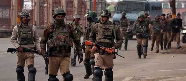 Keşmir'de Hindistan askerleri Keşmir'de Hindistan askerleri - Sputnik Türkiye