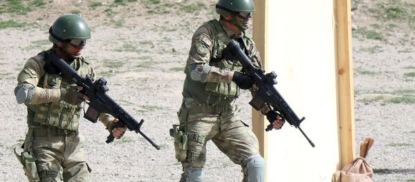 Türk askeri - tüfek - Sputnik Türkiye
