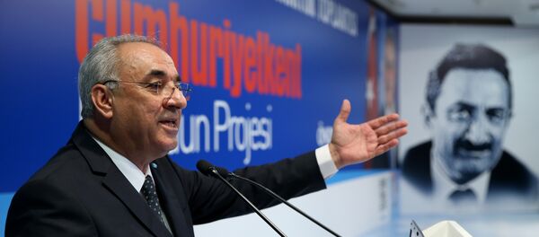 DSP Genel Başkanı Önder Aksakal DSP Genel Başkanı Önder Aksakal - Sputnik Türkiye