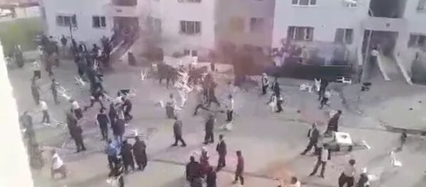 Adana - Gelin ve damat yakınlarının 'En çok siz dans ettiniz' kavgası - Sputnik Türkiye