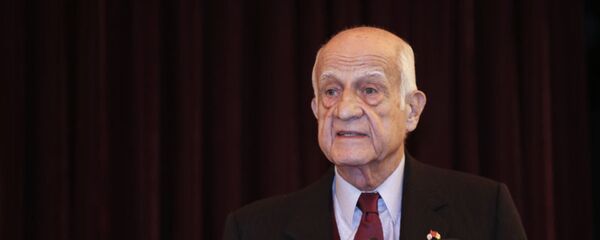 İnan Kıraç - Sputnik Türkiye