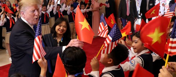 ABD Başkanı Donald Trump, Kuzey Kore Lideri Kim Jong-un ile yapacağı zirve için Vietnam'da - Sputnik Türkiye