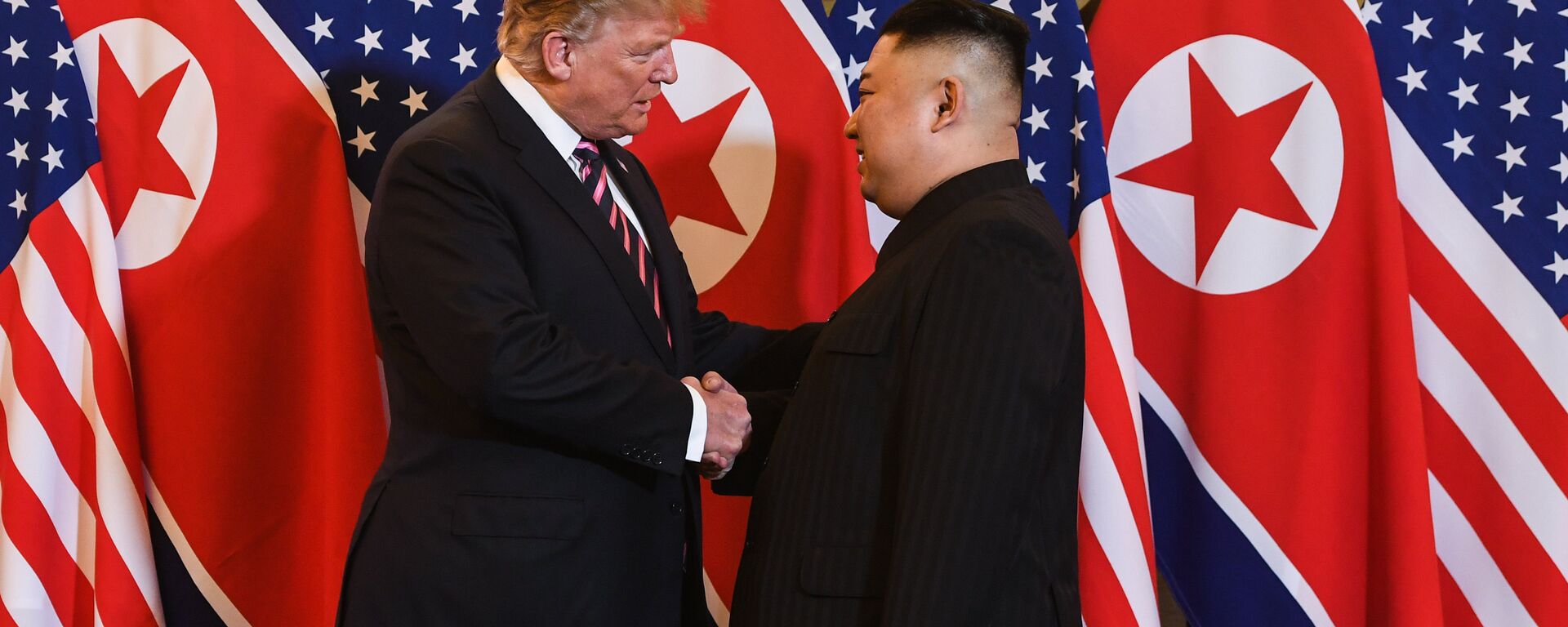 ABD Başkanı Donald Trump ve Kuzey Kore Lideri kim Jong-un Vietnam'da ikinci kez yüz yüze görüştü - Sputnik Türkiye, 1920, 27.02.2019