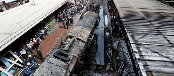 Kahire'deki tren istasyonunda yangın - Sputnik Türkiye