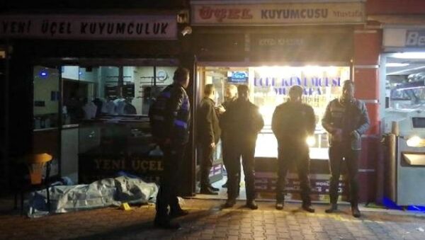 Kuyumcuyu soyup 2 kişiyi öldüren kişinin polis olduğu ortaya çıktı - Sputnik Türkiye