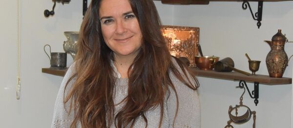 AK Parti Balçova Belediye Başkan adayı Evrim Özen - Sputnik Türkiye