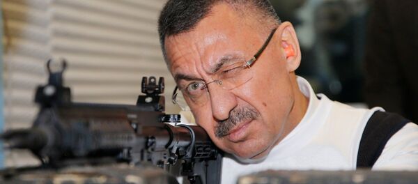 Cumhurbaşkanı Yardımcısı Oktay, yerli MPT-55K ile atış yaptı - Sputnik Türkiye