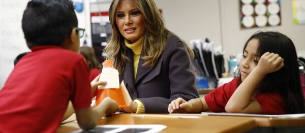 Melania Trump - DOVE School - Sputnik Türkiye