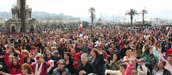 kadın - kadınlar - kalabalık- eylem kadın - kadınlar - kalabalık- eylem - Sputnik Türkiye