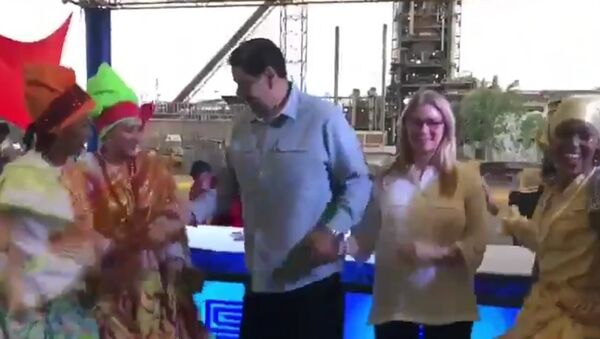 Venezüella Devlet Başkanı Nicolas Maduro’nun eşi Celia Flores ile dans etti - Sputnik Türkiye