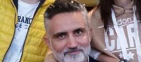 Almanya'da 300 bin kişinin dolandırılmasıyla ilgili Avrupa'da aranan suç örgütünün lideri olduğu iddia edilen E.B - Sputnik Türkiye