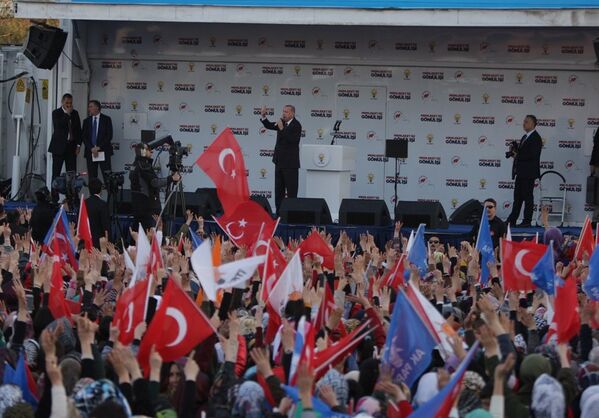 Cumhurbaşkanı Recep Tayyip Erdoğan, partisinin Diyarbakır’da düzenlediği mitinge katıldı - AK Parti'nin Diyarbakır mitingi - Sputnik Türkiye