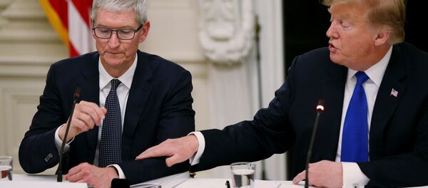 Tim Cook- Donald Trump - Sputnik Türkiye
