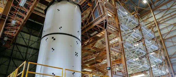 Bu arada Trump, American Havacılık ve Uzay Dairesi’nin (NASA) gelecek 10 yıl içinde Ay’a gitme planları da dahil olmak üzere uzay keşif görevleri için 21 milyar dolar talep etti. Bu arada Trump, American Havacılık ve Uzay Dairesi’nin (NASA) gelecek 10 yıl içinde Ay’a gitme planları da dahil olmak üzere uzay keşif görevleri için 21 milyar dolar talep etti. - Sputnik Türkiye