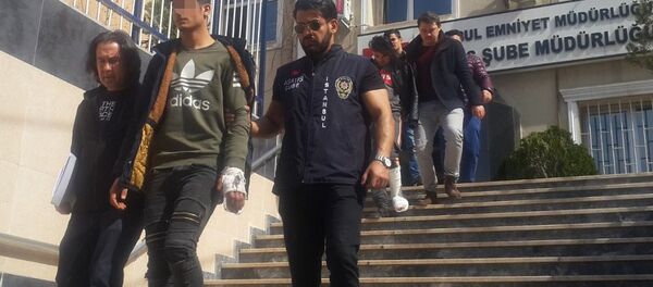 Cezayirlilerle Suriyeliler Fatih'te kavga etti - Sputnik Türkiye