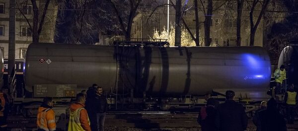 Ankara'nın Sincan ilçesinde akaryakıt taşıyan yük treninin raydan çıktı - Sputnik Türkiye