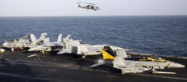 Патрулирование вертолетов в США в Ормузском проливе. Архивное фото - Sputnik Türkiye