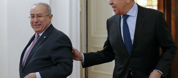 Rusya Dışişleri Bakanı Sergey Lavrov ile Cezayir Dışişleri Bakanı Ramtane Lamamra - Sputnik Türkiye
