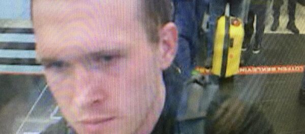 Yeni Zelanda’da cami saldırılarını gerçekleştiren Avustralya doğumlu Brenton Tarrant’ın olduğu sanılan ve TRT World tarafından yayınlanan görünterlde, Tarrant’ın 13 Eylül 2016’da İstanbul Havalimanı’na gelişi görülüyor. Yeni Zelanda’da cami saldırılarını gerçekleştiren Avustralya doğumlu Brenton Tarrant’ın olduğu sanılan ve TRT World tarafından yayınlanan görünterlde, Tarrant’ın 13 Eylül 2016’da İstanbul Havalimanı’na gelişi görülüyor. - Sputnik Türkiye