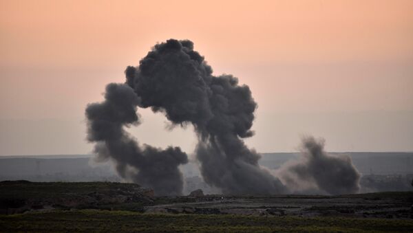 ABD'nin Suriye'deki hava saldırıları sivilleri öldürüyor. - Sputnik Türkiye