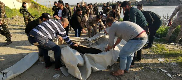 Musul'da feribot battı - Sputnik Türkiye