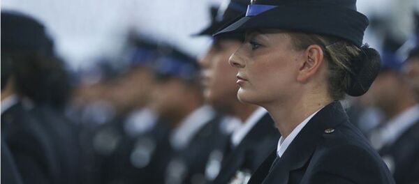 Kadın polis - Sputnik Türkiye