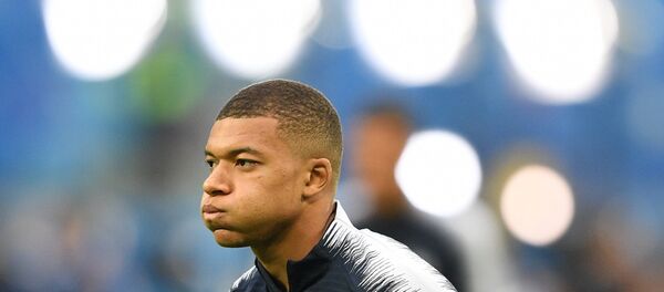 World Cup: Mbappe training ahead of France v Belgium semifinals match on July 10 - Sputnik Türkiye