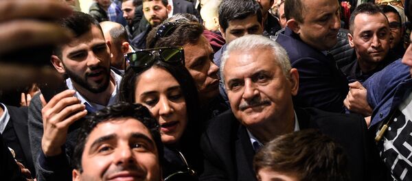 Binali Yıldırım Binali Yıldırım - Sputnik Türkiye