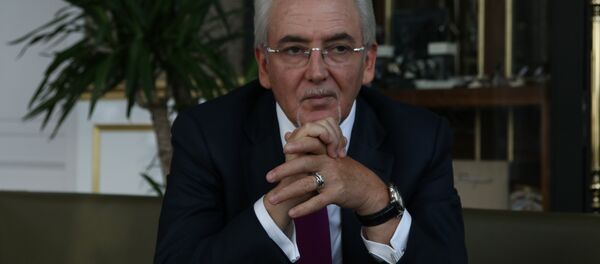 Lütfi Mestan - Sputnik Türkiye