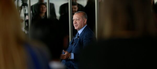 Recep Tayyip Erdoğan, Ankara'da gençlerle bir araya geldi - Sputnik Türkiye
