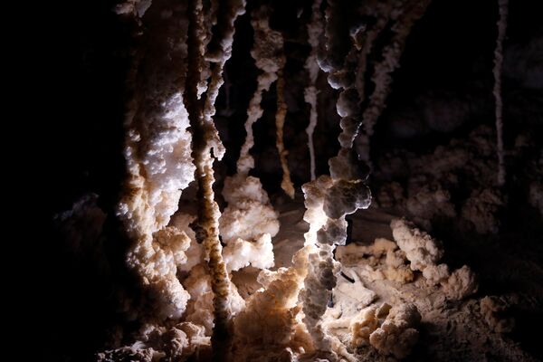 Dünyanın ‘en uzun tuz mağarası’ İsrail’de keşfedildi. - Sputnik Türkiye