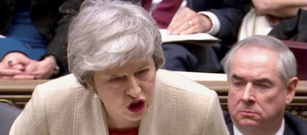 Muhafazakar Partili Başbakan Theresa May üçüncü oylamada da Avam Kamarası'nı Brexit anlaşmasını desteklemeye ikna edemedi. - Sputnik Türkiye