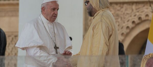 Katolik dünyasının ruhani lideri Papa Francis ve Fas Kralı 6. Muhammed - Sputnik Türkiye