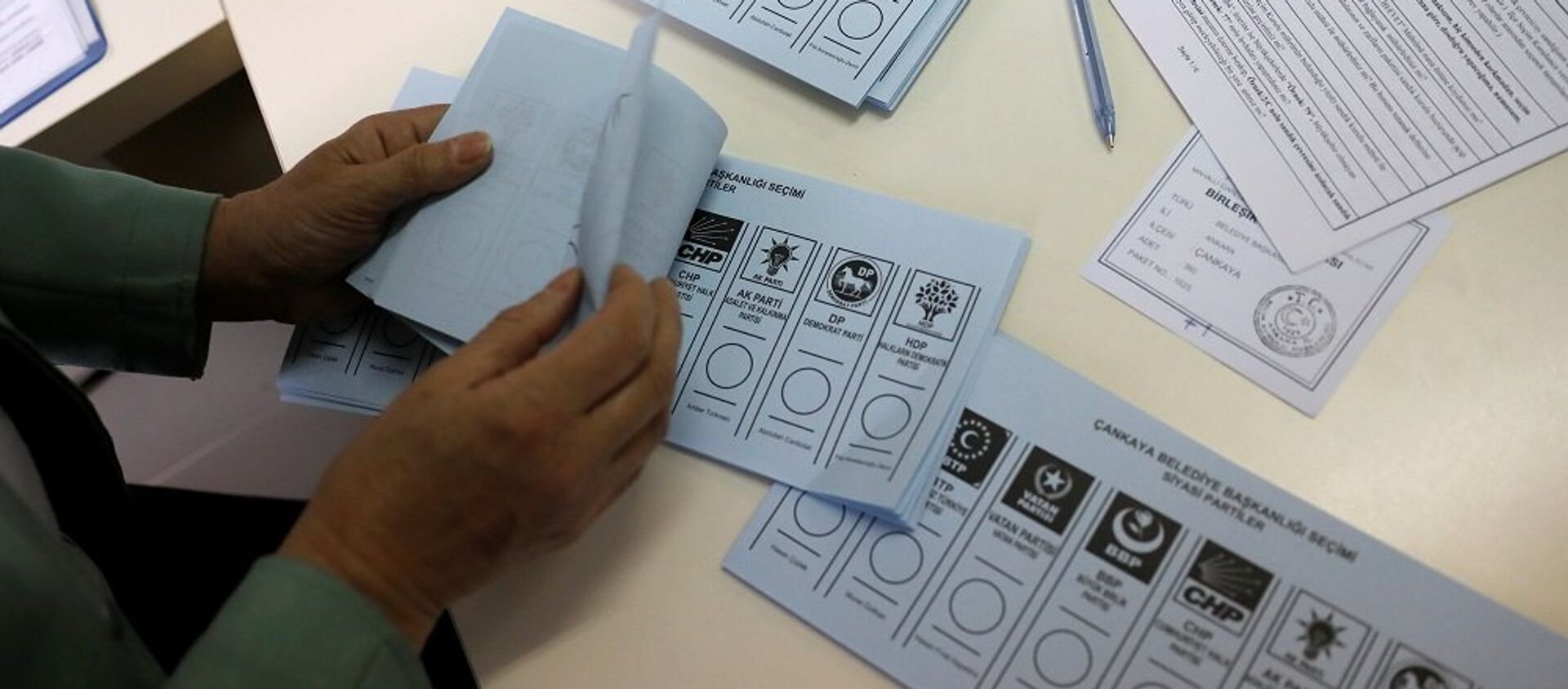 Yerel Seçim 2019, oy pusulası, sandık - Sputnik Türkiye, 1920, 23.02.2021