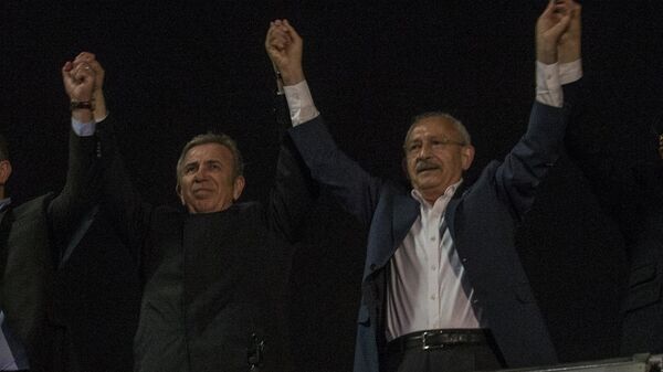 CHP Genel Başkanı Kemal Kılıçdaroğlu ve CHP'nin Ankara Büyükşehir Belediye Başkanı adayı Mansur Yavaş - Sputnik Türkiye