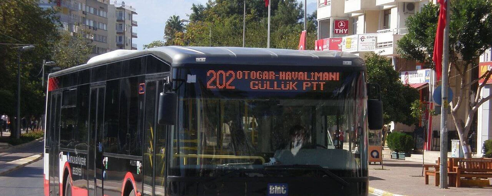 Antalya'da ücretsiz otobüs uygulaması askıya alındı - Sputnik Türkiye, 1920, 20.07.2021