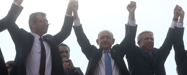 CHP Genel Başkanı Kemal Kılıçdaroğlu, CHP İstanbul Büyükşehir Belediye Başkan adayı Ekrem İmamoğlu ve CHP Ankara Büyükşehir Belediye Başkan Adayı Mansur Yavaş - Sputnik Türkiye