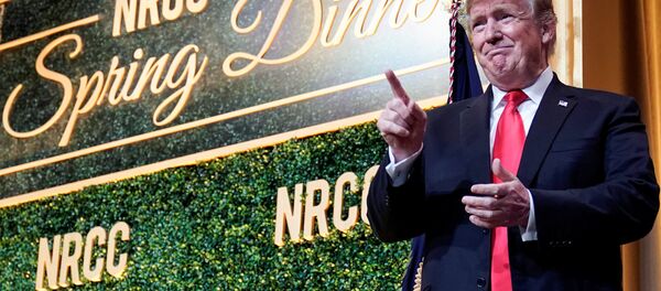 ABD Başkanı Donald Trump, Ulusal Cumhuriyetçiler Kongre Komitesi bağış yemeğinde konuştu. - Sputnik Türkiye