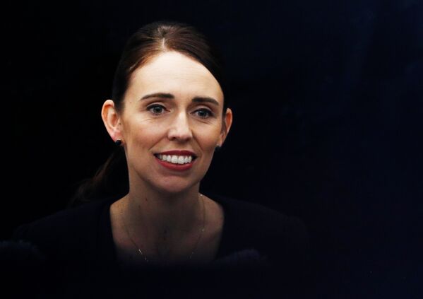 Yeni tip koronavirüse (Kovid-19) karşı verdiği mücadelede zafer kazanan Yeni  Zelanda Başbakanı Jacinda Ardern, dünyanın en güçlü 32. Kadını oldu.  - Sputnik Türkiye