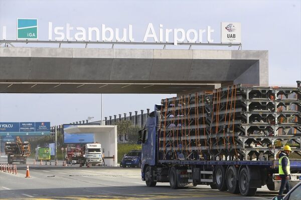 THY'nin, Atatürk Havalimanı'ndan yeni evi İstanbul Havalimanı'na taşınma işlemi - Sputnik Türkiye