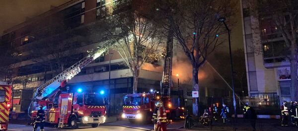 Fransa'nın başkenti Paris'te patlama - Sputnik Türkiye