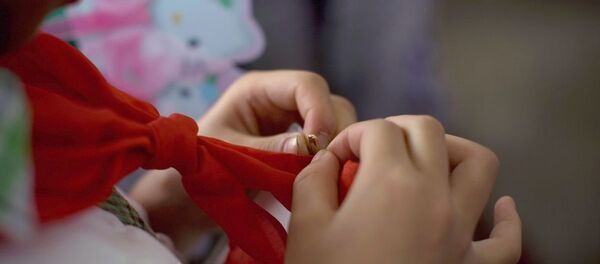 Kırmızı atkı - Sputnik Türkiye