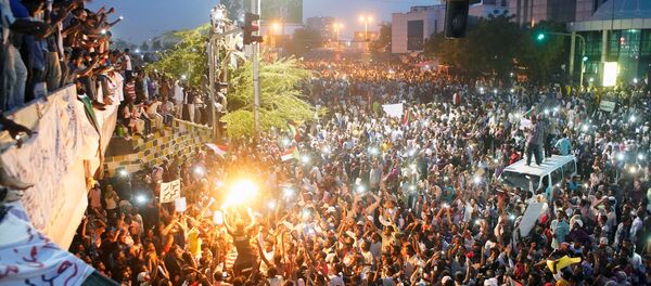 Sudan’daki gösteriler Sudan’daki gösteriler - Sputnik Türkiye